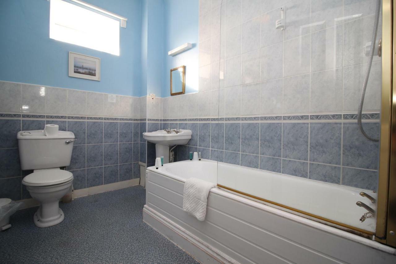 Blue Bell Hotel Belford Luaran gambar